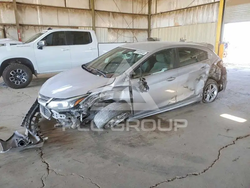 2018 Chevrolet Cruze photo
