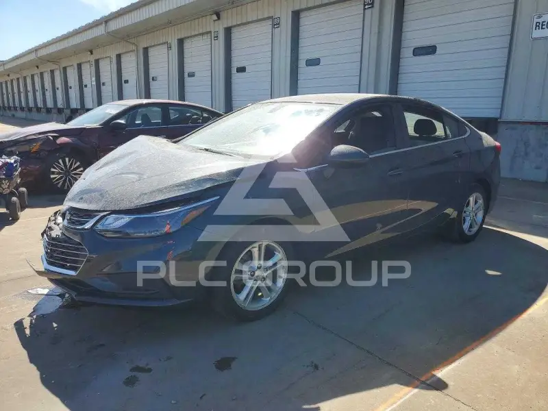 2018 Chevrolet Cruze photo