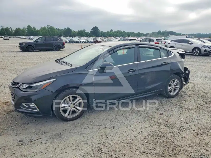 2018 Chevrolet Cruze фото