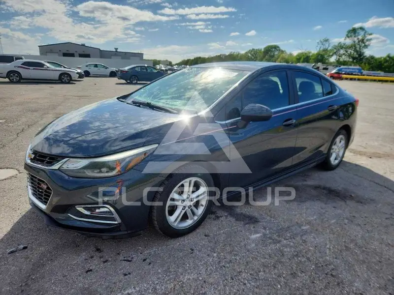 2018 Chevrolet Cruze photo