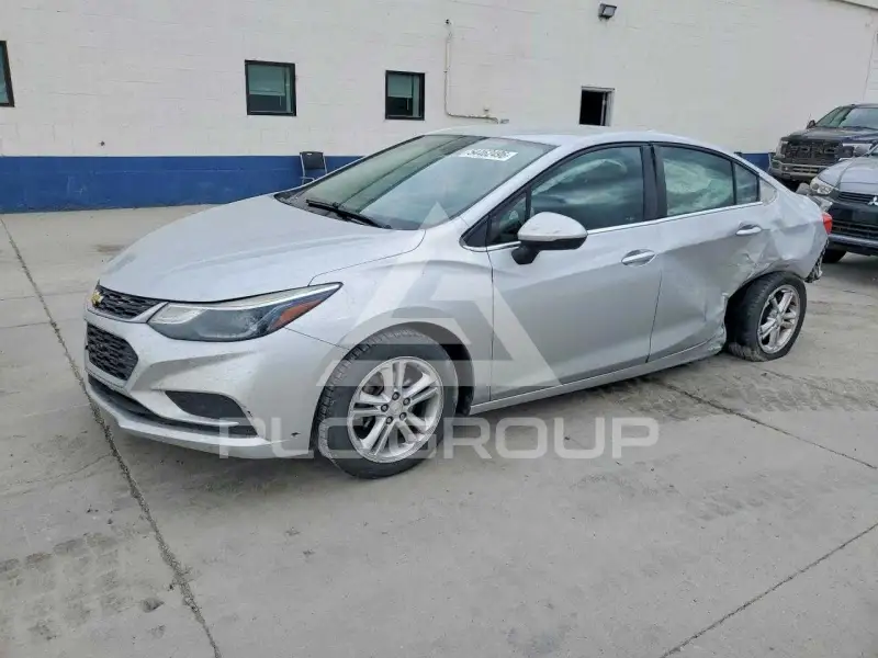 2018 Chevrolet Cruze фото