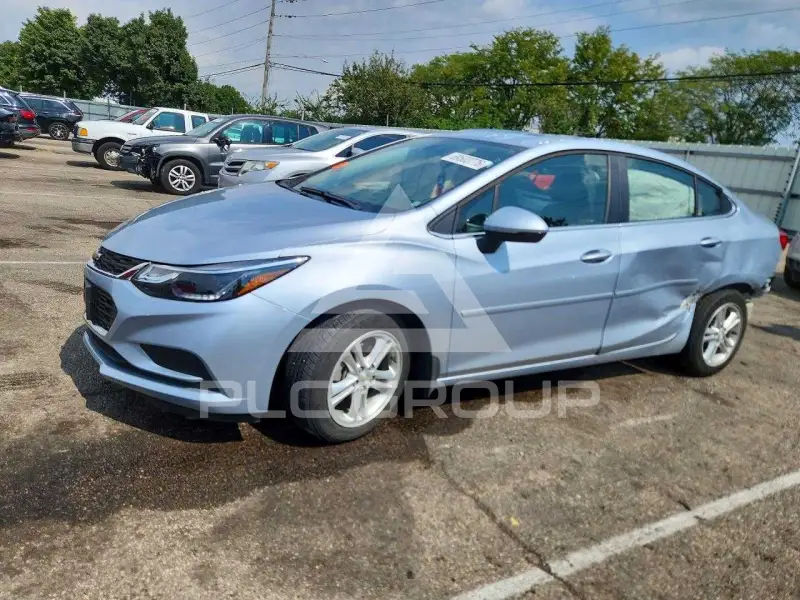 2018 Chevrolet Cruze photo