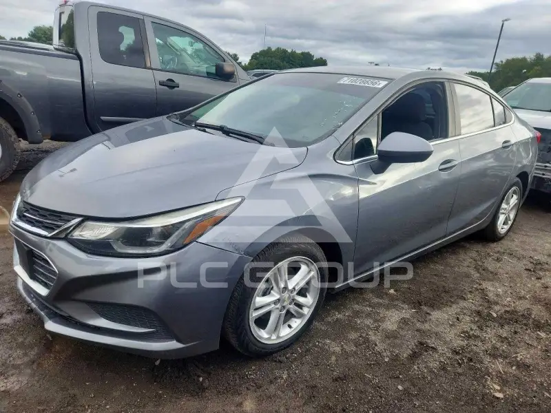 2018 Chevrolet Cruze photo