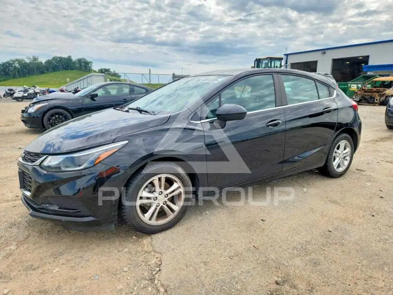 2018 Chevrolet Cruze photo