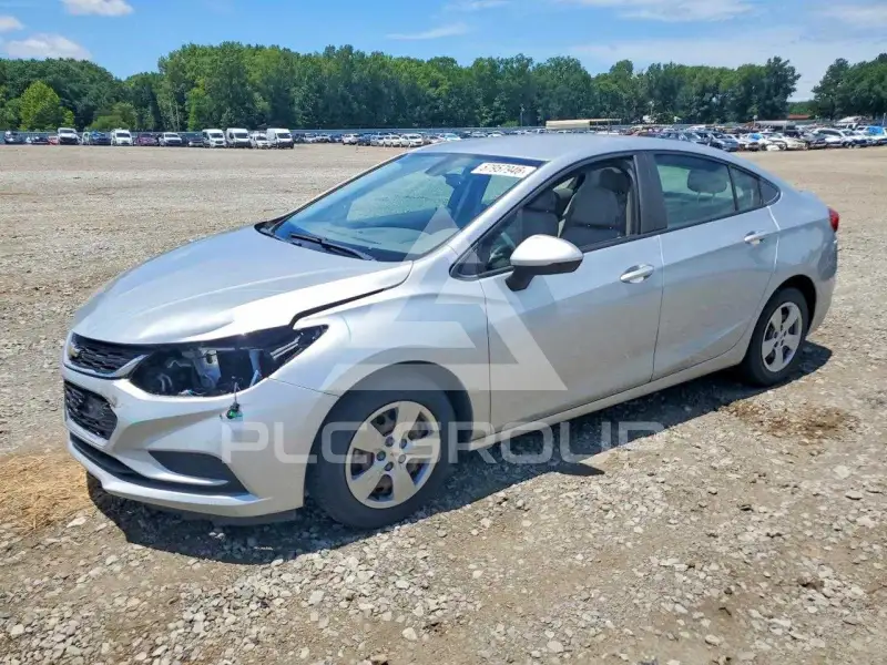 2018 Chevrolet Cruze photo
