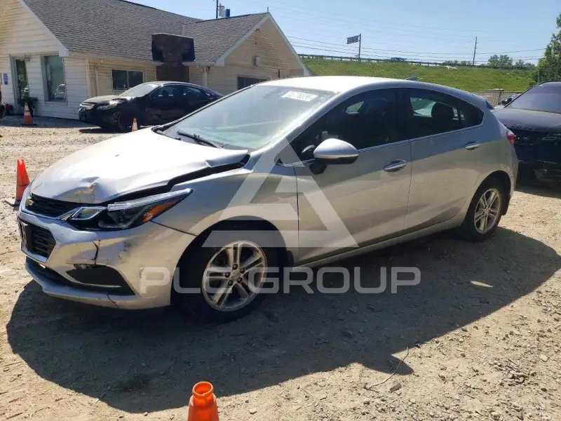 2018 Chevrolet Cruze фото