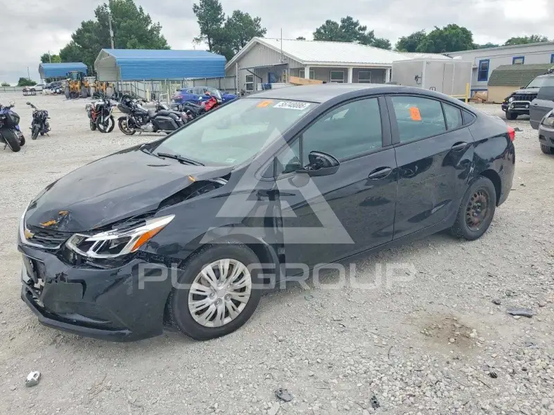 2018 Chevrolet Cruze photo