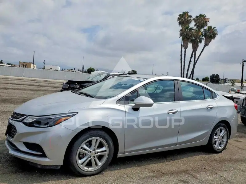 2018 Chevrolet Cruze фото