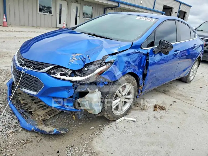 2018 Chevrolet Cruze photo
