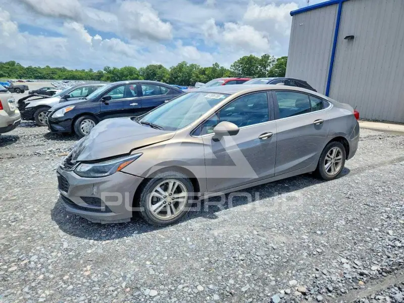 2018 Chevrolet Cruze фото