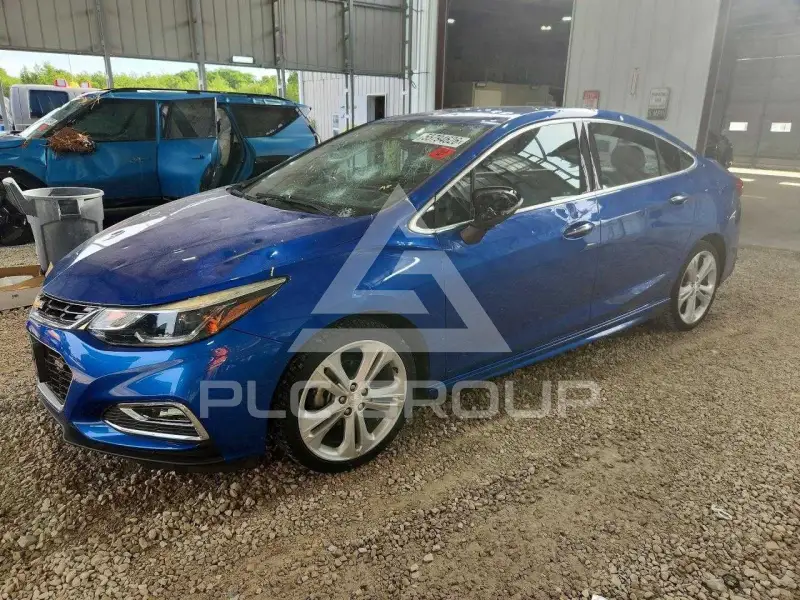 2018 Chevrolet Cruze photo