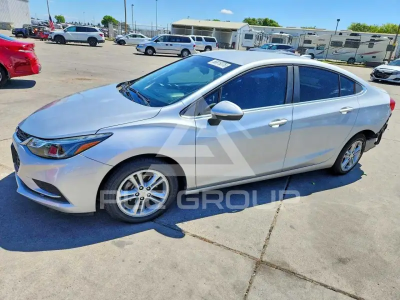 2018 Chevrolet Cruze фото