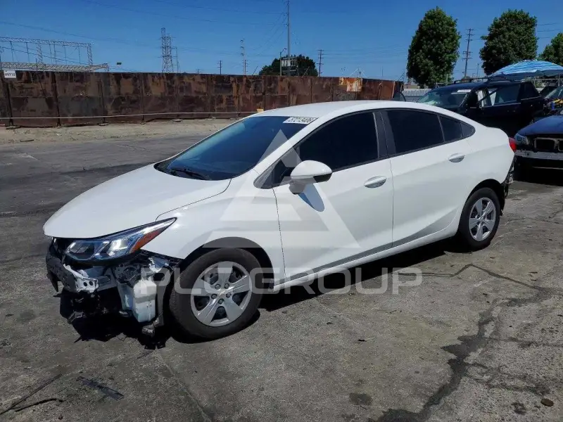 2018 Chevrolet Cruze photo