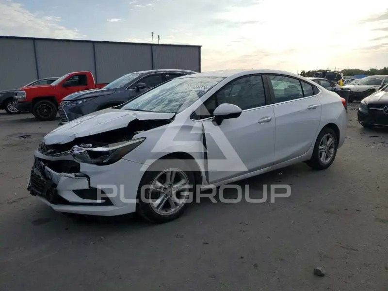 2018 Chevrolet Cruze фото