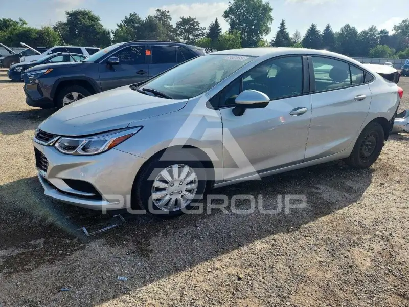 2018 Chevrolet Cruze photo
