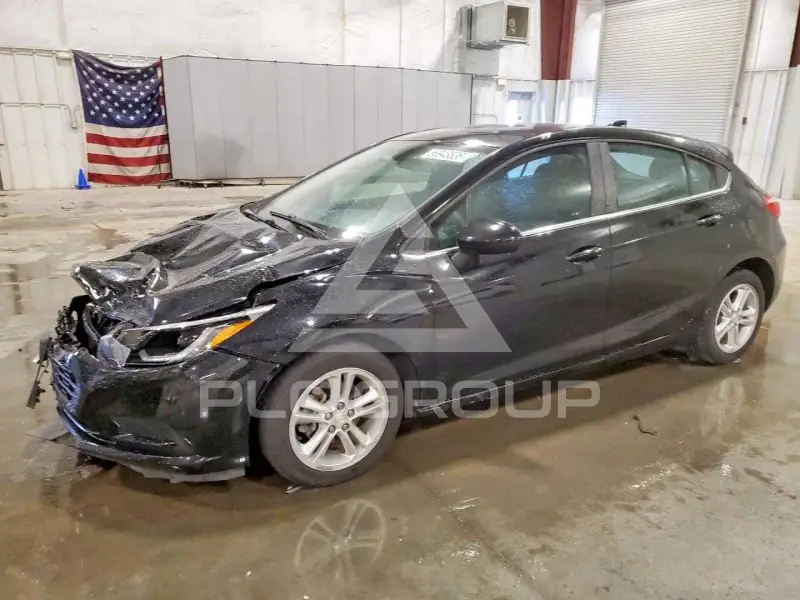 2018 Chevrolet Cruze photo