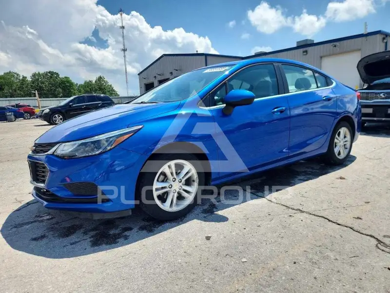 2018 Chevrolet Cruze photo