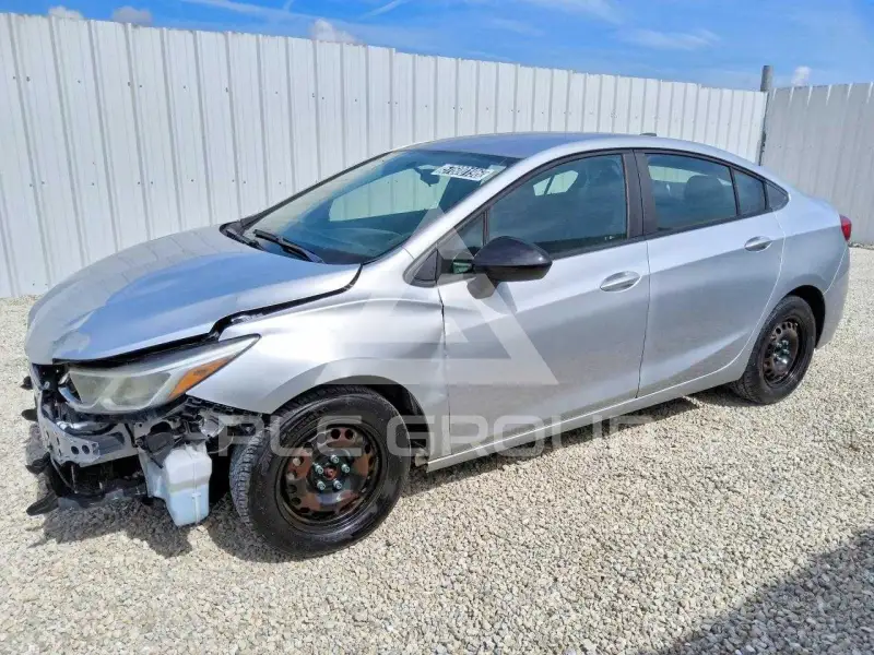 2018 Chevrolet Cruze фото