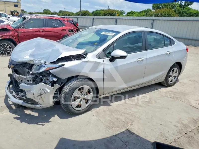 2018 Chevrolet Cruze photo