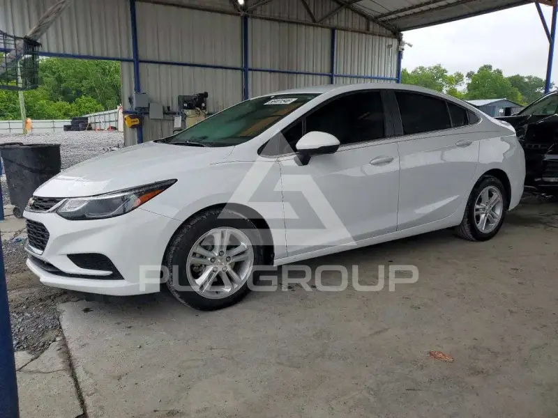 2018 Chevrolet Cruze photo