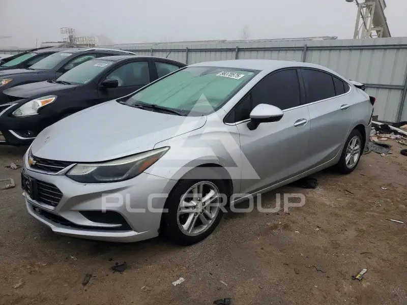 2018 Chevrolet Cruze photo