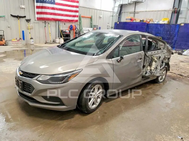 2018 Chevrolet Cruze фото