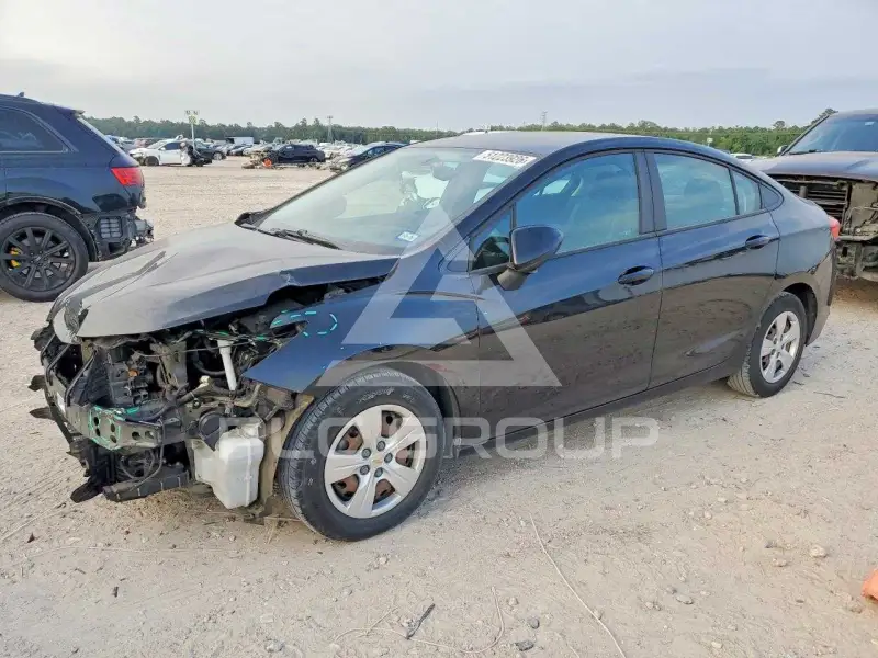 2018 Chevrolet Cruze photo
