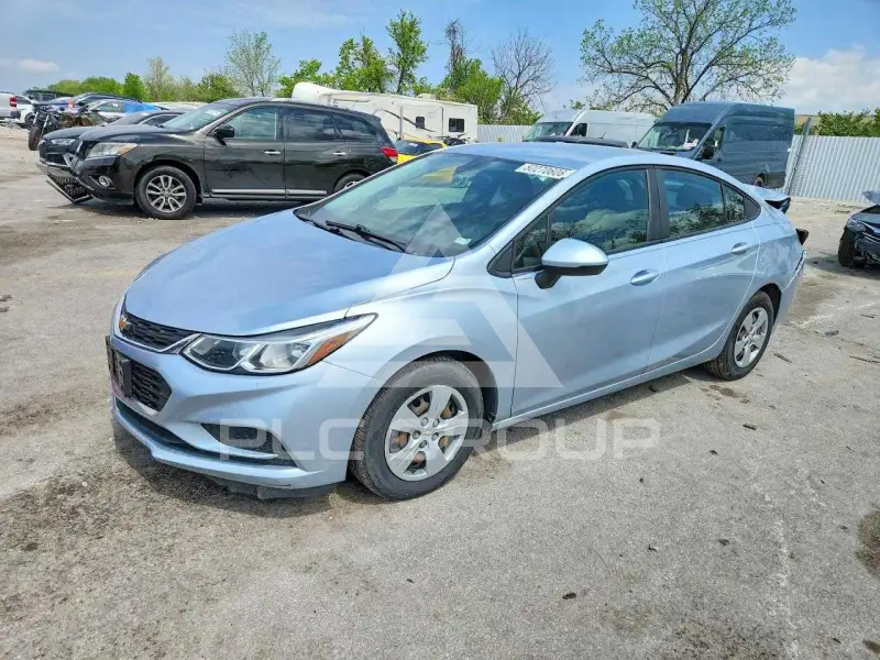 2018 Chevrolet Cruze photo