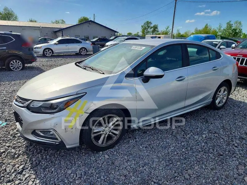2018 Chevrolet Cruze фото
