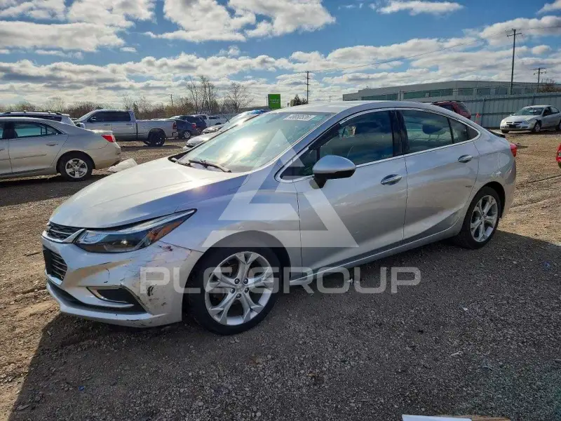 2018 Chevrolet Cruze photo