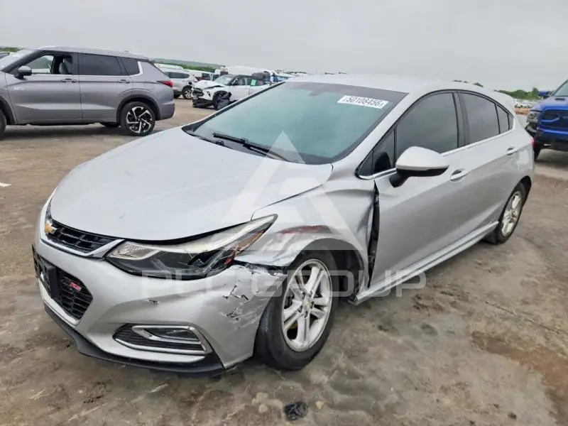 2018 Chevrolet Cruze фото
