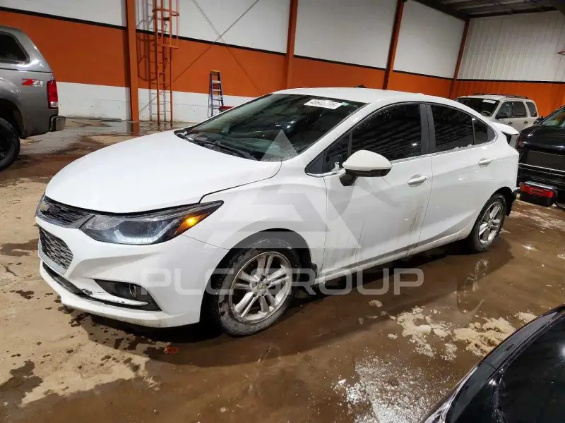 2018 Chevrolet Cruze фото