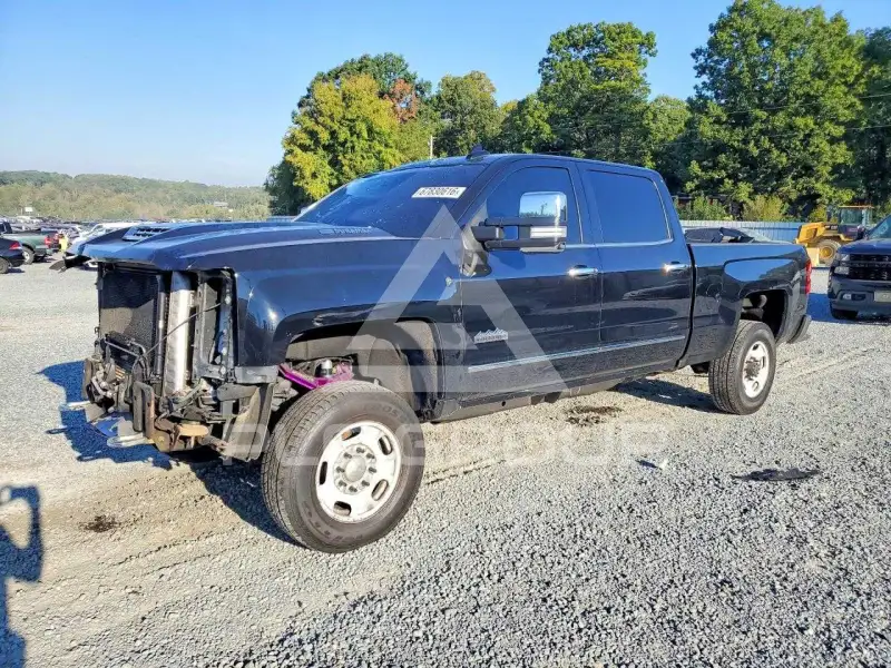 2018 Chevrolet Silverado photo