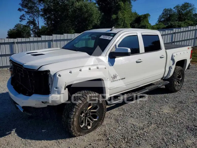 2018 Chevrolet Silverado photo