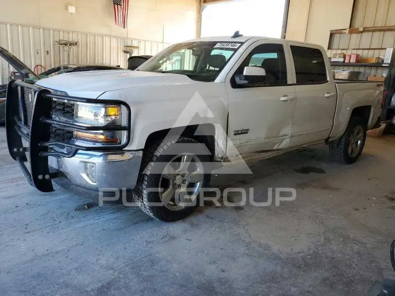 2018 Chevrolet Silverado photo