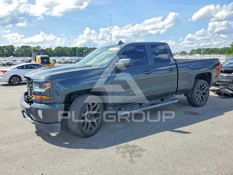 2018 Chevrolet Silverado фото