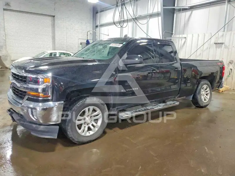 2018 Chevrolet Silverado photo