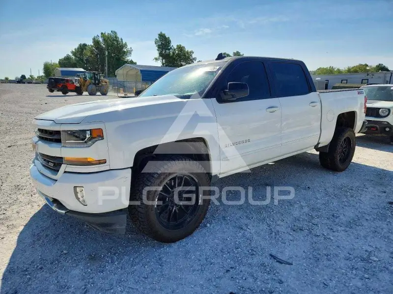 2018 Chevrolet Silverado photo