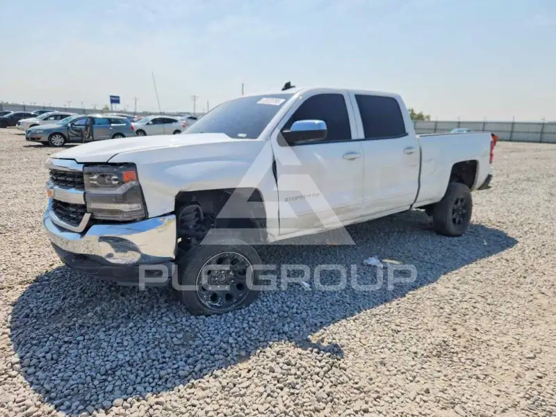 2018 Chevrolet Silverado photo