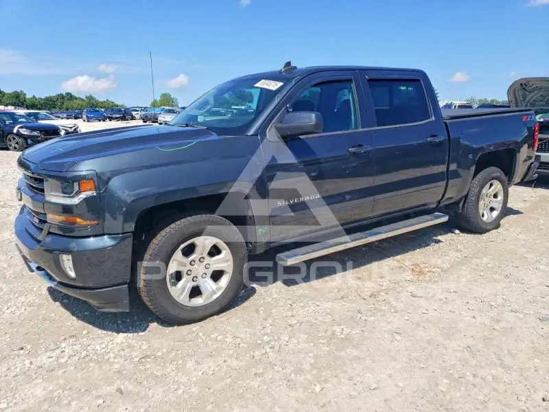 2018 Chevrolet Silverado photo