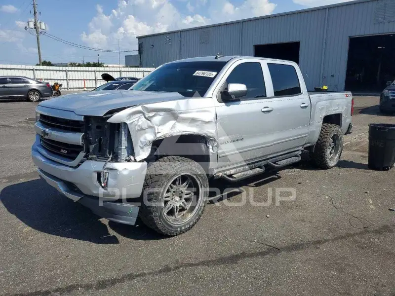 2018 Chevrolet Silverado фото