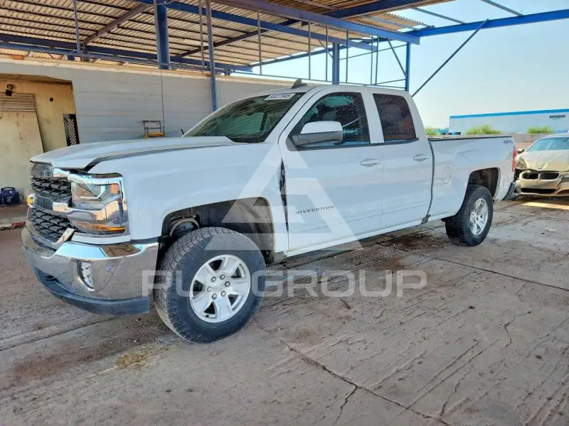 2018 Chevrolet Silverado photo
