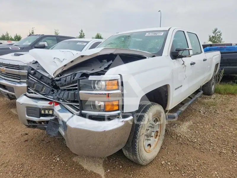 2018 Chevrolet Silverado photo