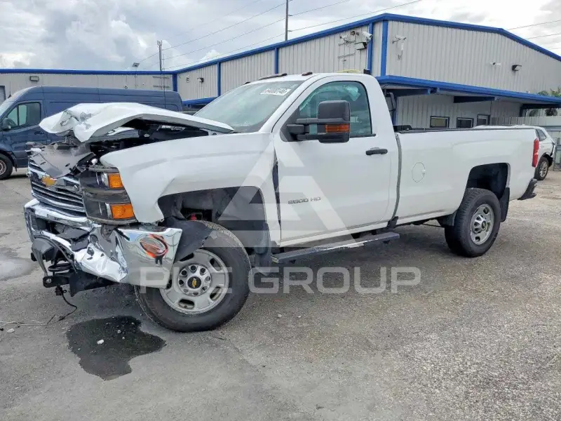 2018 Chevrolet Silverado photo