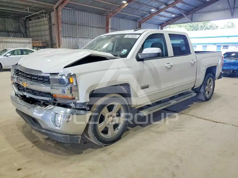 2018 Chevrolet Silverado photo