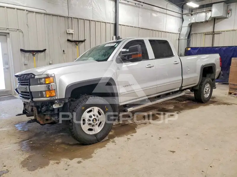 2018 Chevrolet Silverado фото