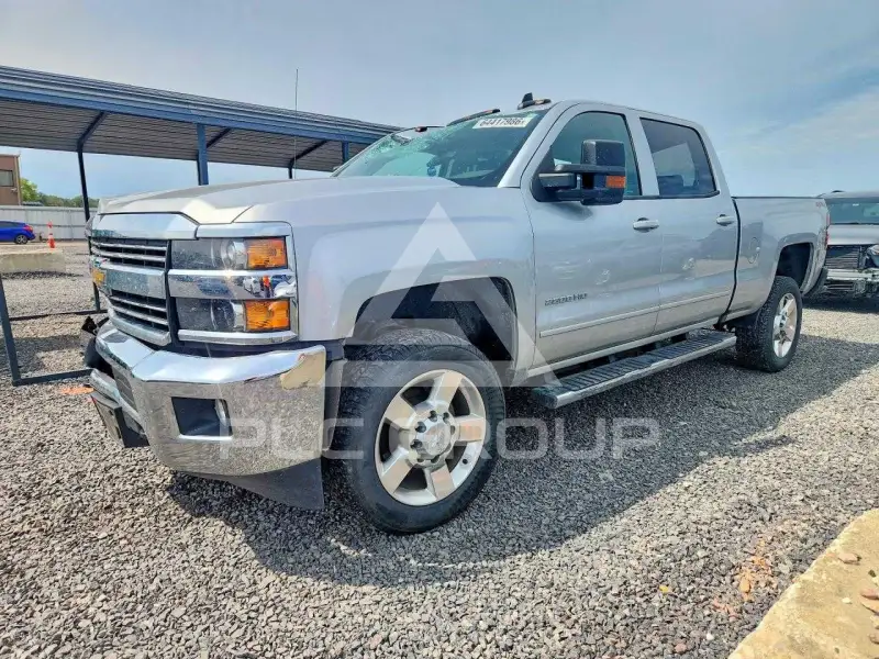 2018 Chevrolet Silverado фото