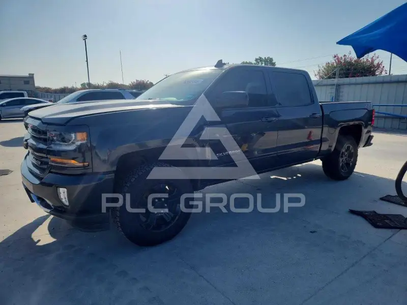 2018 Chevrolet Silverado photo