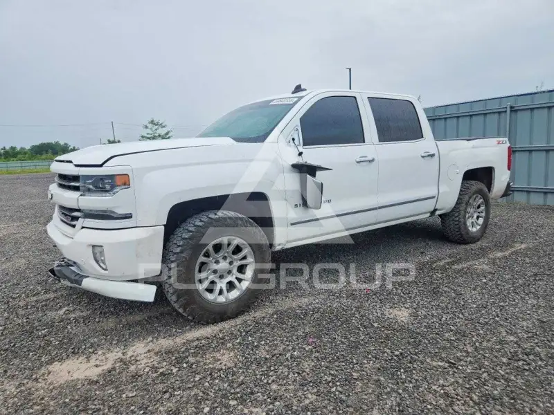 2018 Chevrolet Silverado photo