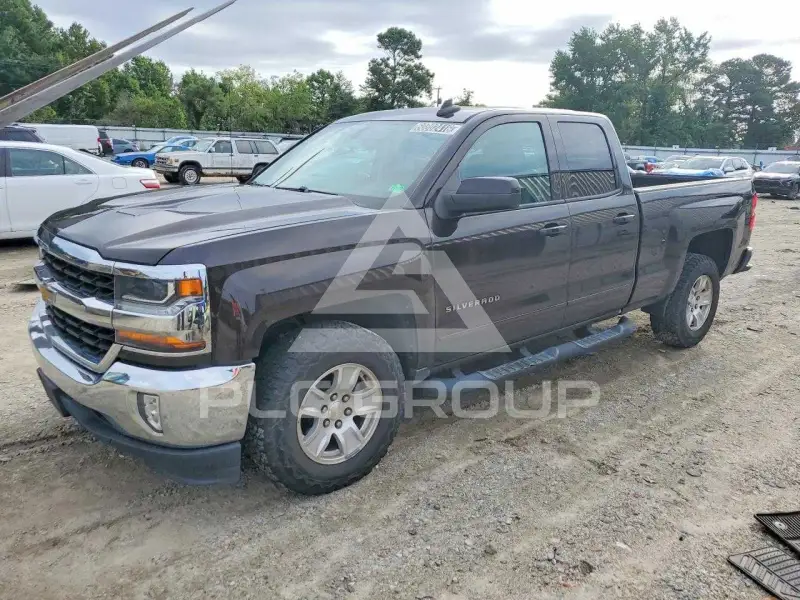 2018 Chevrolet Silverado photo